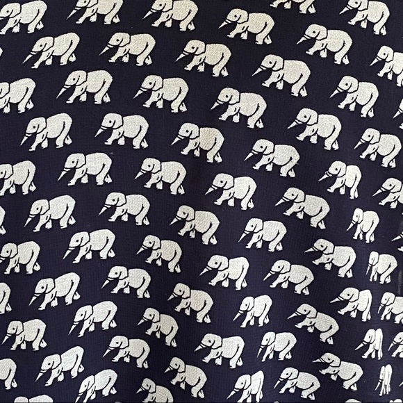 CABI Parade Blouse Elephant Print Dolman Sleeve - Picture 4 of 11